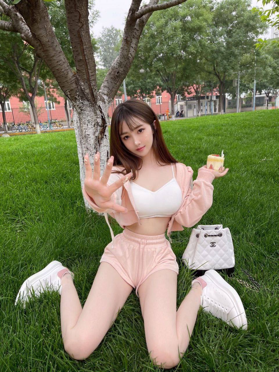 西雅图外围上门服务，推油，按摩，一条龙，西雅图空姐外围空降就找美国华人外围网