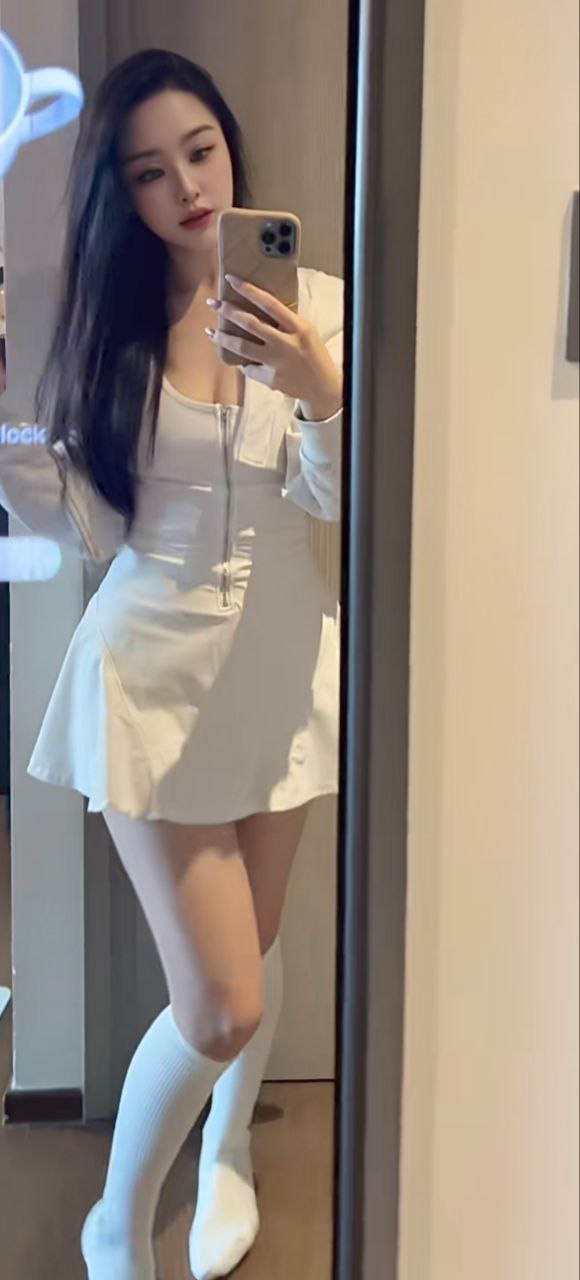 美国华人外围 约炮留学生外约上门按摩服务约.莞式一条龙服务，按摩/推油，约爱，小姐外送服务，楼凤网，可伴游服务，